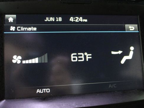 Used 2014 Kia Soul ! w/ Sun & Sound Package FWD image 33