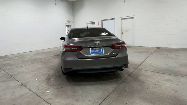 Used 2023 Toyota Camry XLE FWD image 3