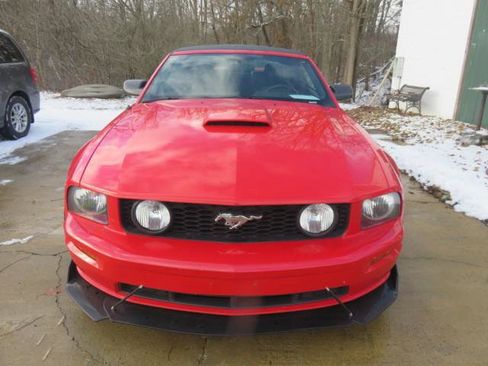 Used 2007 Ford Mustang GT Premium image 2