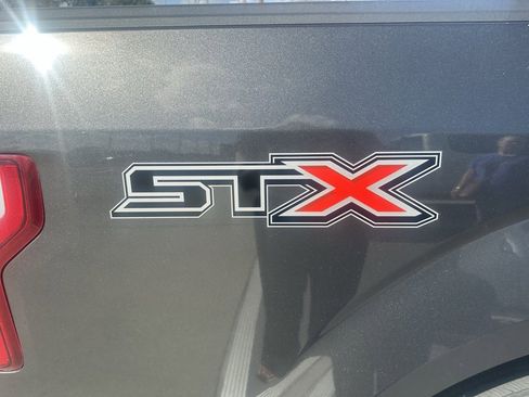 Used 2018 Ford F150 XL w/ Equipment Group 101A Mid image 7