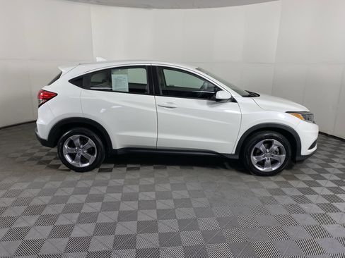 Used 2022 Honda HR-V LX image 5