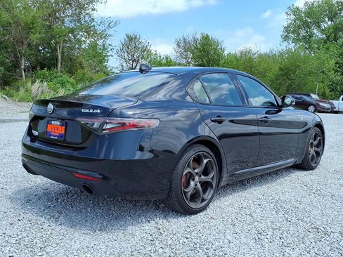 Used 2024 Alfa Romeo Giulia Ti w/ Performance Driving Package AWD/4WD image 13