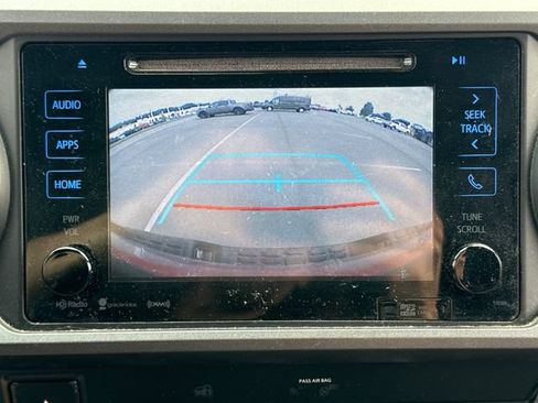 Used 2019 Toyota Tacoma TRD Off-Road AWD/4WD image 28