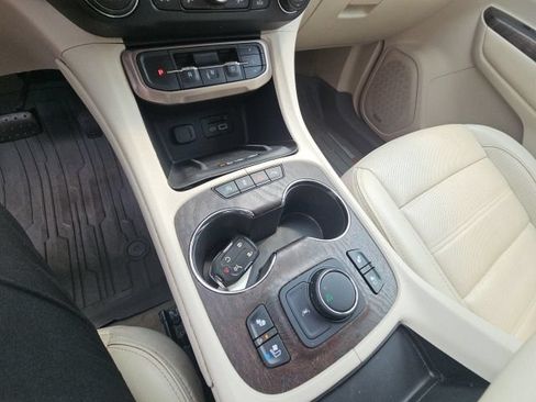 Used 2020 GMC Acadia Denali w/ LPO, Floor Liner Package FWD image 26