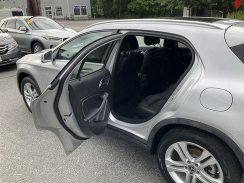 Used 2018 Mercedes-Benz GLA 250 4MATIC image 14