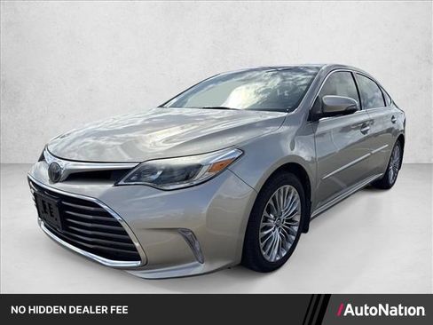 Used 2017 Toyota Avalon Limited FWD image 1
