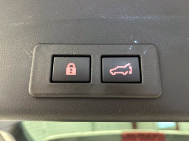 Used 2025 Subaru Ascent Premium AWD/4WD image 22