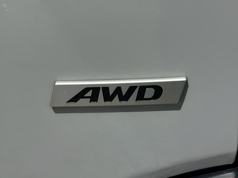 Used 2023 Hyundai Kona SE AWD/4WD image 10