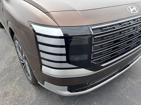 Certified 2026 Hyundai Palisade Calligraphy FWD image 24