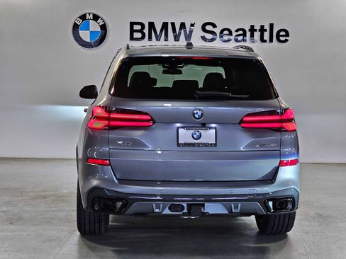 New 2026 BMW X5 xDrive40i w/ M Sport Package AWD/4WD image 5
