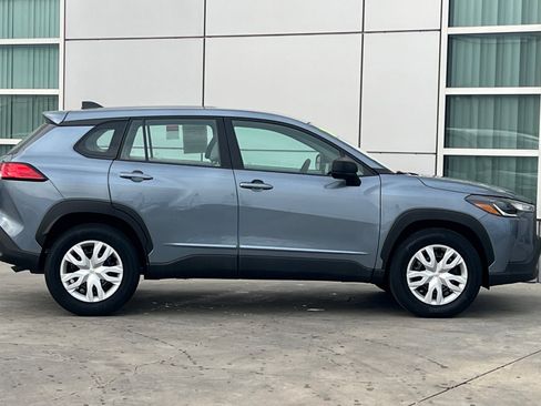 Certified 2024 Toyota Corolla Cross L image 3