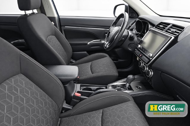 Used 2020 Mitsubishi Outlander Sport SE AWD/4WD image 11