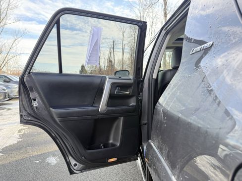 Used 2020 Toyota 4Runner Limited image 30