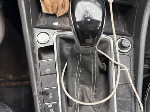 Certified 2022 Volkswagen Jetta SEL image 20