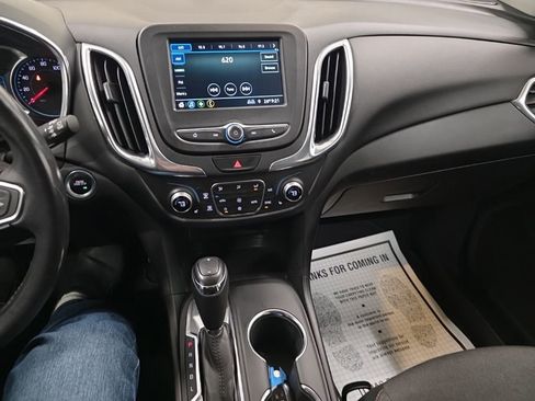Used 2019 Chevrolet Equinox LT image 17