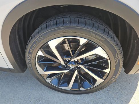 Used 2023 Mitsubishi Outlander SE image 32