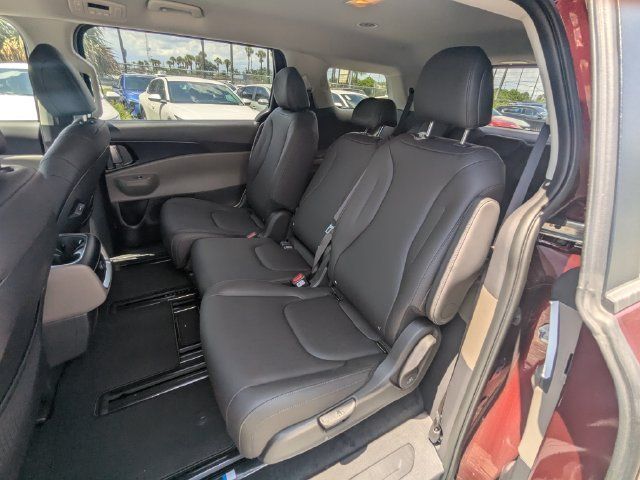 New 2026 Kia Carnival FWD image 15