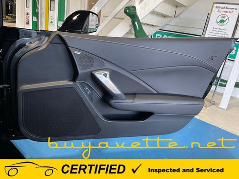 Used 2015 Chevrolet Corvette Z06 w/ 3LZ Preferred Equipment Group RWD image 20