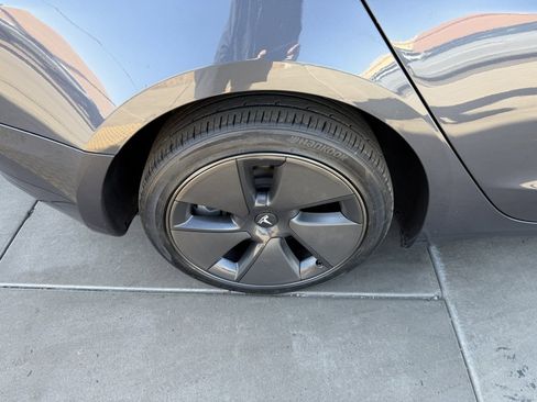 Used 2023 Tesla Model 3 Standard Range image 15