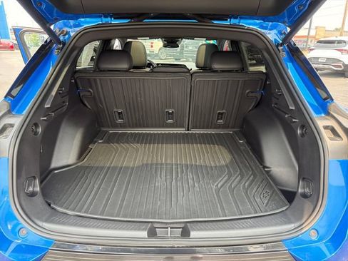 Certified 2025 Chevrolet Equinox EV LT w/ Convenience Package FWD image 26