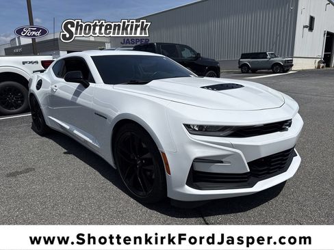 Used 2023 Chevrolet Camaro SS RWD image 1