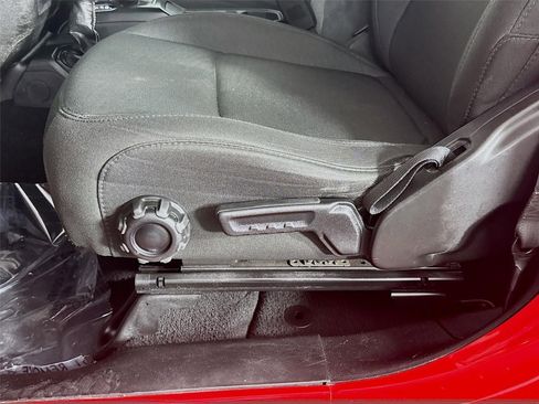 Used 2020 Jeep Wrangler Unlimited Sahara AWD/4WD image 20