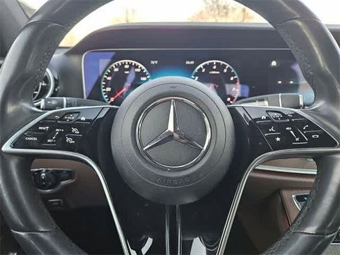 Used 2022 Mercedes-Benz E 350 Sedan image 27