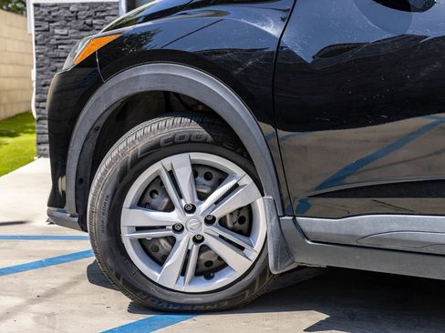 Used 2023 Nissan Kicks S FWD image 34