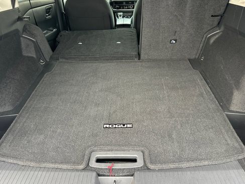 Certified 2025 Nissan Rogue S image 17