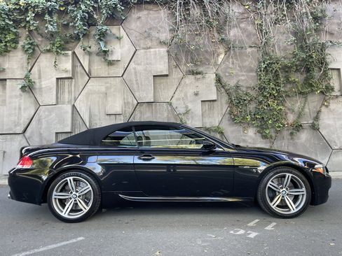 Used 2007 BMW M6 Convertible image 2