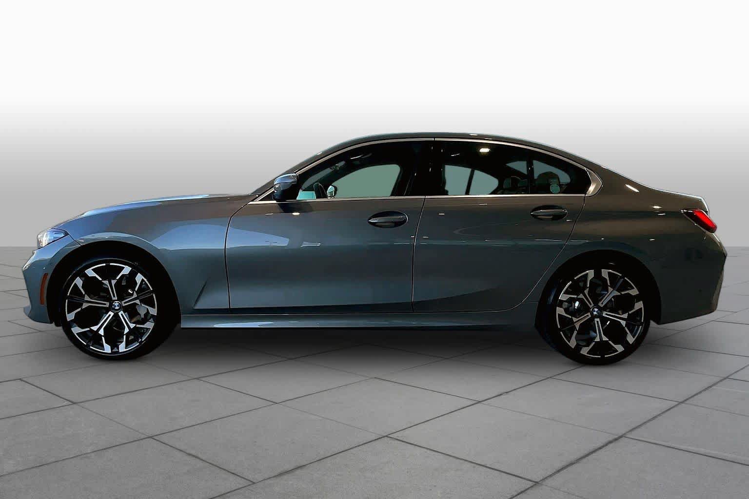 Used 2026 BMW 330i Sedan RWD image 32