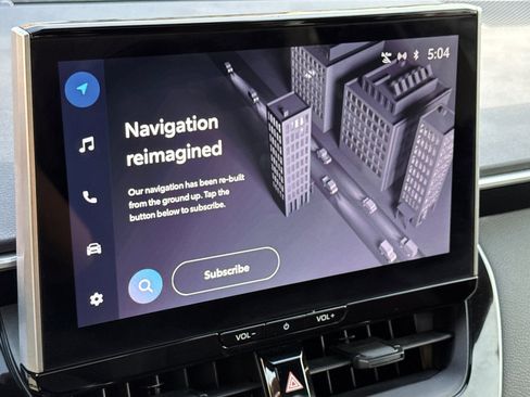 Certified 2025 Toyota Corolla SE image 18