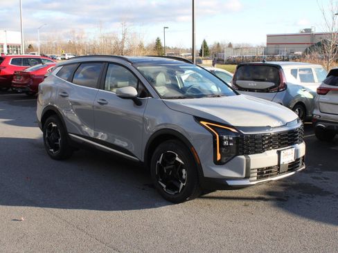 New 2026 Kia Sportage EX image 3