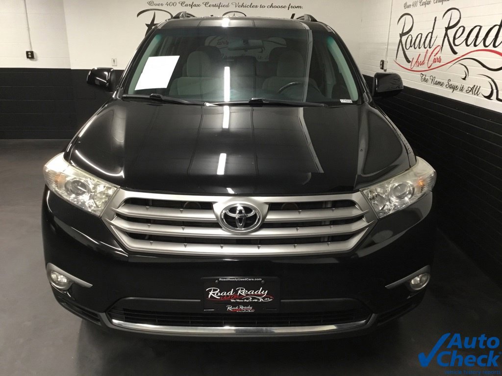 Used 2013 Toyota Highlander Plus AWD/4WD image 4