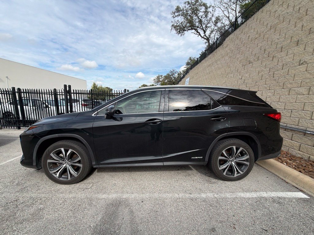 Used 2021 Lexus RX 450hL AWD w/ Premium Package image 2