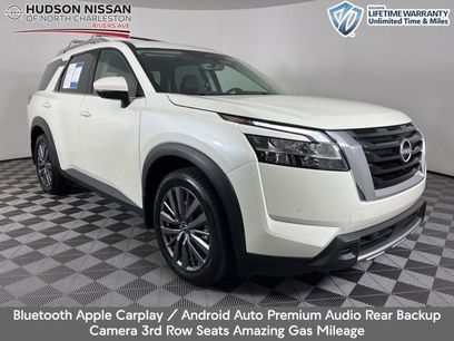 Used 2023 Nissan Pathfinder SL w/ SL Premium Package