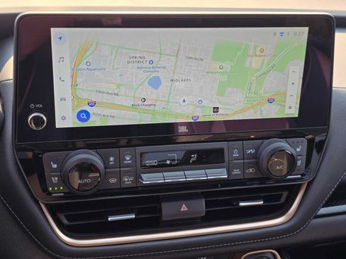 Used 2025 Toyota Grand Highlander AWD Hybrid image 28