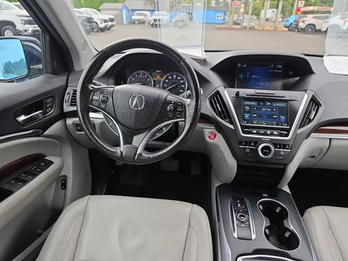 Used 2016 Acura MDX w/ Technology Package AWD/4WD image 24