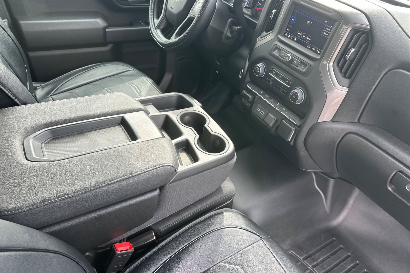 Used 2026 Chevrolet Silverado 2500 Custom w/ Custom Convenience Package RWD image 19
