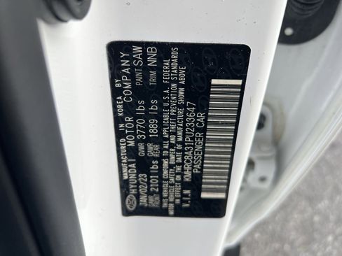 Used 2023 Hyundai Venue SEL w/ Cargo Package image 26