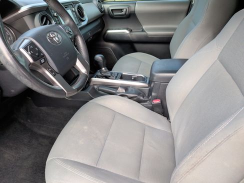 Used 2019 Toyota Tacoma SR5 image 26