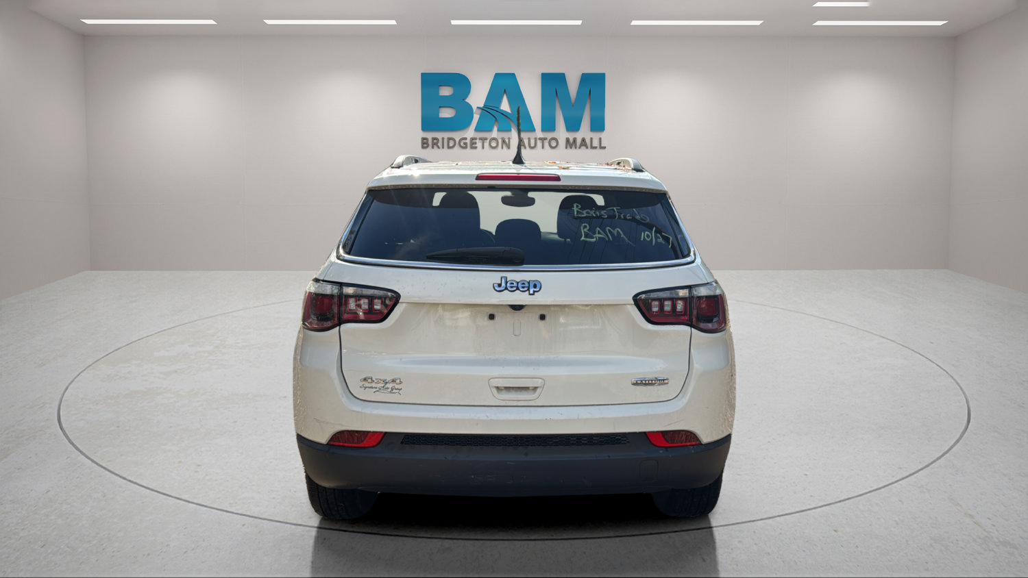 Used 2019 Jeep Compass Latitude w/ Popular Equipment Group AWD/4WD image 6