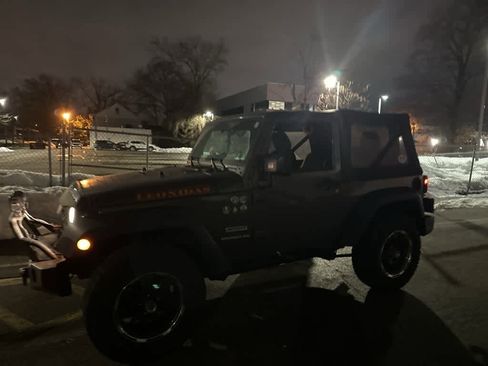 Used 2016 Jeep Wrangler Sport image 10