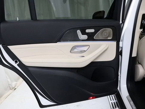 Certified 2026 Mercedes-Benz GLS 450 4MATIC image 31