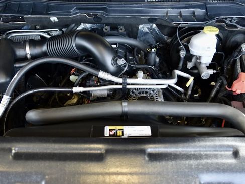 Used 2020 RAM 1500 Classic Warlock w/ Luxury Group AWD/4WD image 29