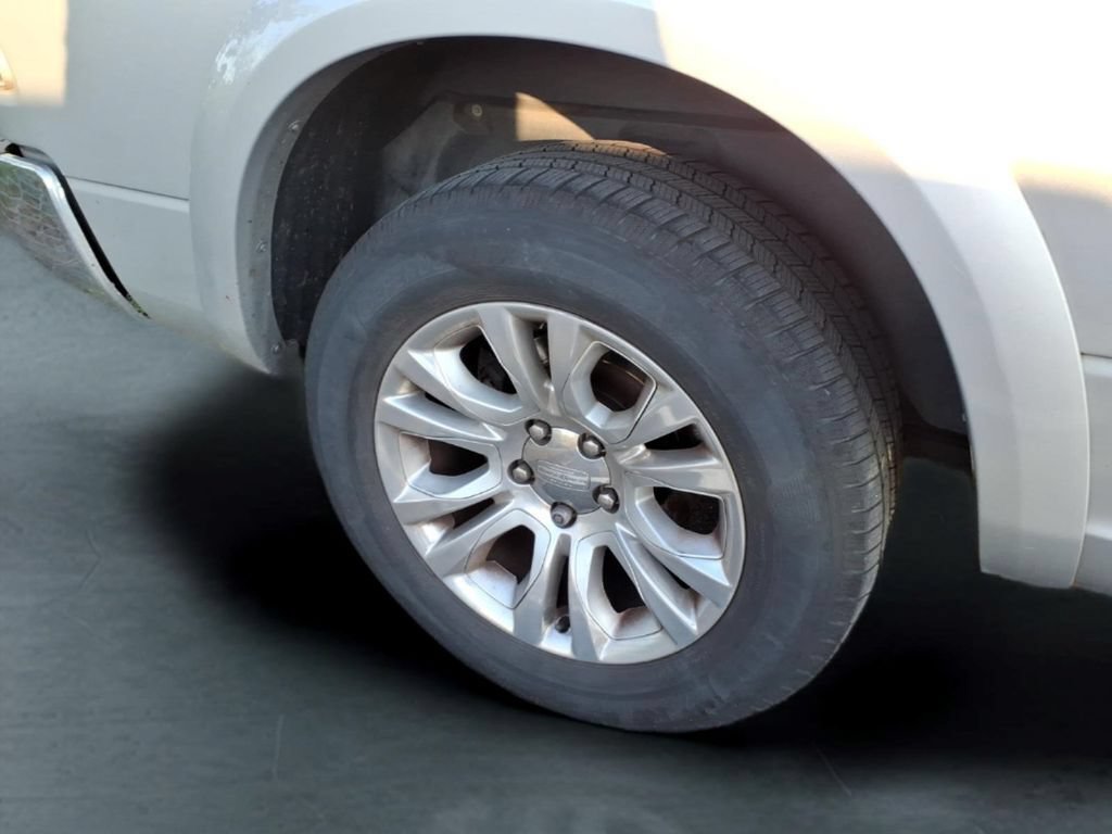 Used 2017 RAM 1500 Laramie Longhorn RWD image 18