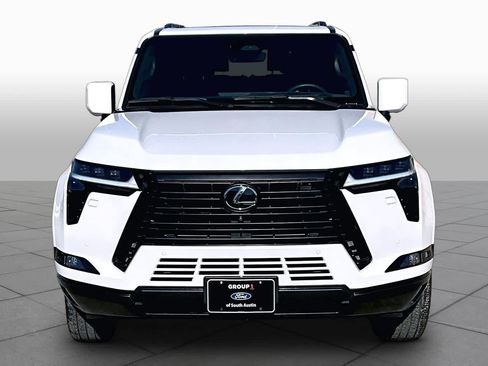 Used 2025 Lexus GX 550 w/ Accessory Package (2T) AWD/4WD image 4