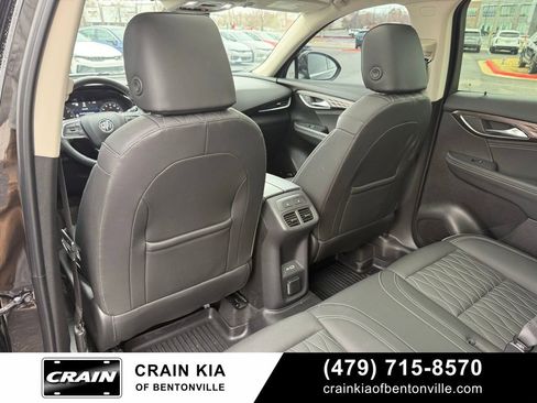 Used 2022 Buick Envision Avenir w/ Technology Package II image 27