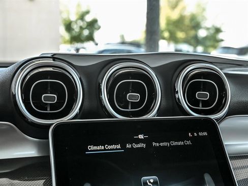 New 2026 Mercedes-Benz GLC 350e 4MATIC image 16