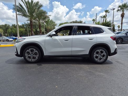 Used 2023 BMW X1 xDrive28i w/ Premium Package AWD/4WD image 2